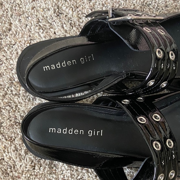 Madden Girl “Vardan” Flats – Women’s 10 - Picture 2 of 6